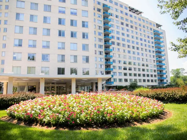 10500 Rockville Pike Unit 1120, Rockville, MD 20852