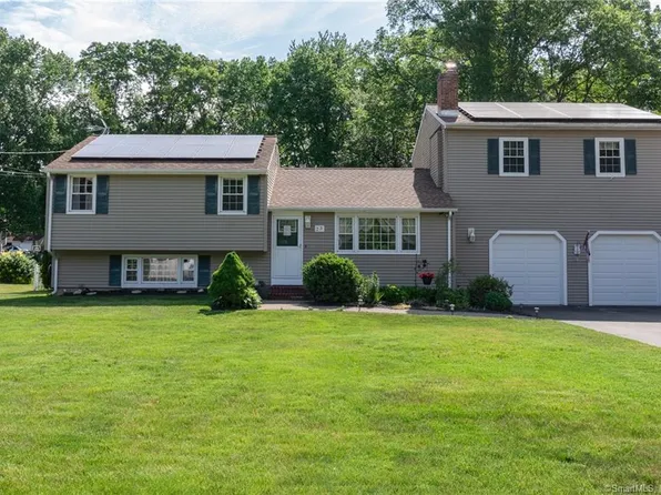 23 Roberta Road, North Haven, CT 06473
