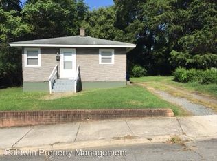 1460 Emerald St, Winston Salem, NC 27105