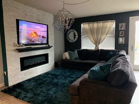 3rd image of 3284 Auntine Burney St