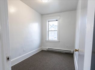 720 Cortlandt St APT 3, Perth Amboy, NJ 08861