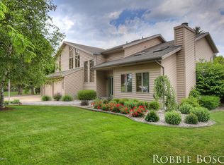 281 S Bluffwood Ter, Saint Joseph, MI