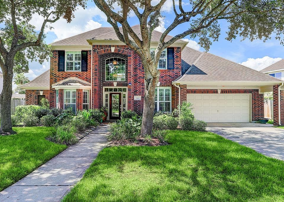 1st image of 2414 Spoonbill Dr