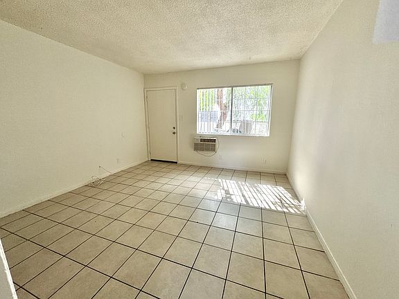 4th image of 11130 Victory Blvd APT 1