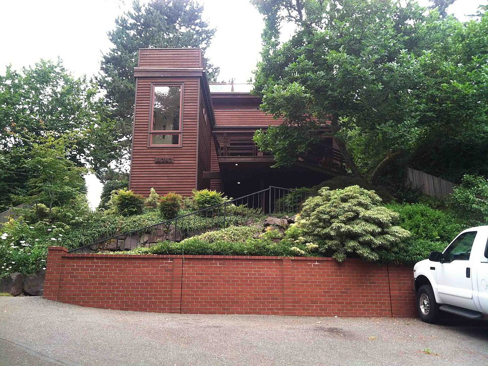 1st image of 11757 Lakeside Ave NE