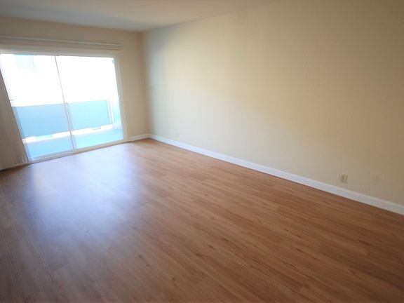 2nd image of 1439 El Camino Real APT 8