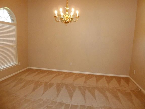 5th image of 2408 Suncreek Ln