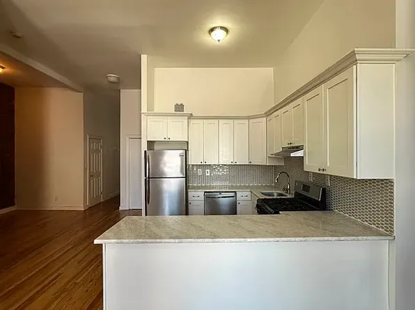 261 Flatbush Avenue image 1 of 13