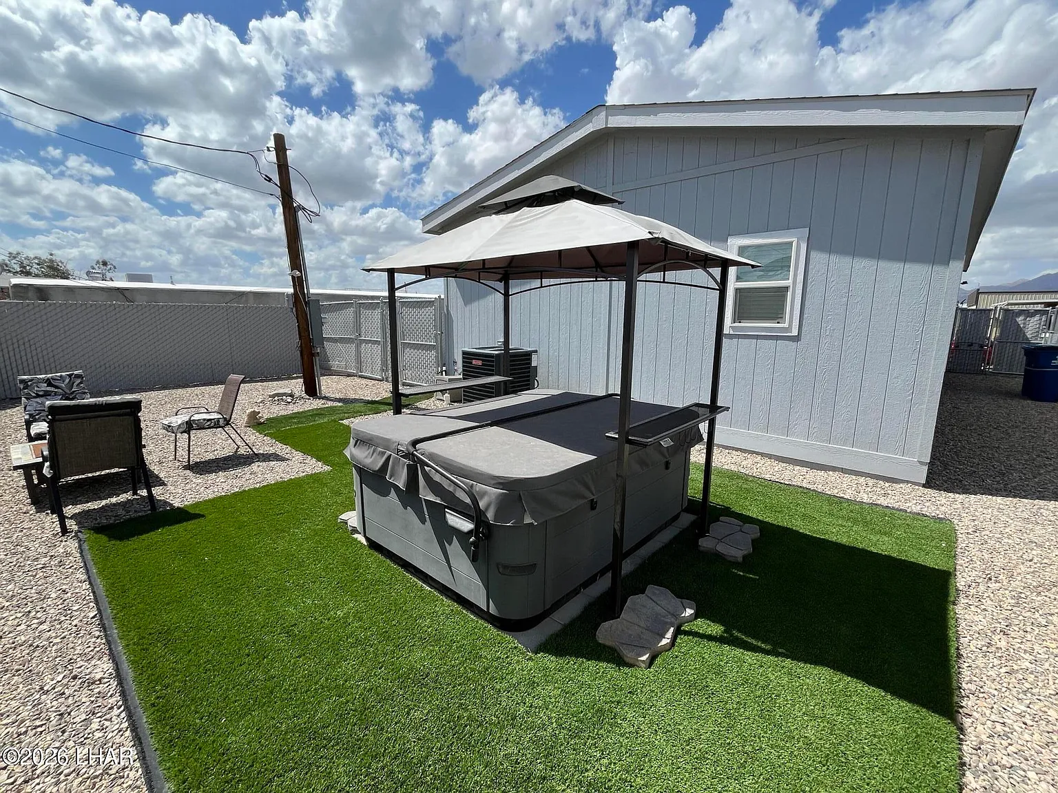 3 bed, 2.0 bath, 1248 sqft, $1,950 — Photo 4