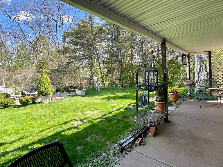 146 Elm St #1 — Photo 4