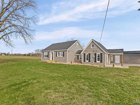 3rd image of 2049 Park Rd