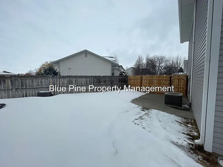 1455 Fox Ct — Photo 29