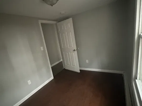 18 Elm St, Paterson, NJ 07501