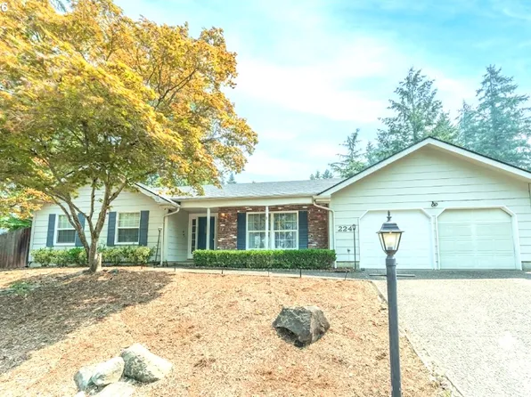 2241 Brittany St, Eugene, OR 97405