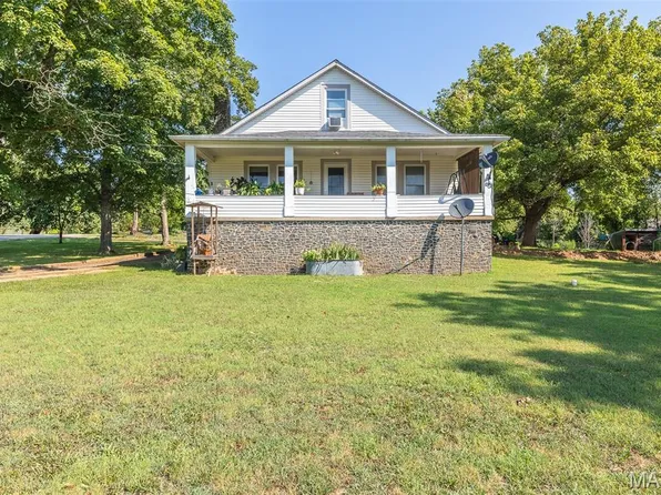 1804 Winn St, Piedmont, MO 63957