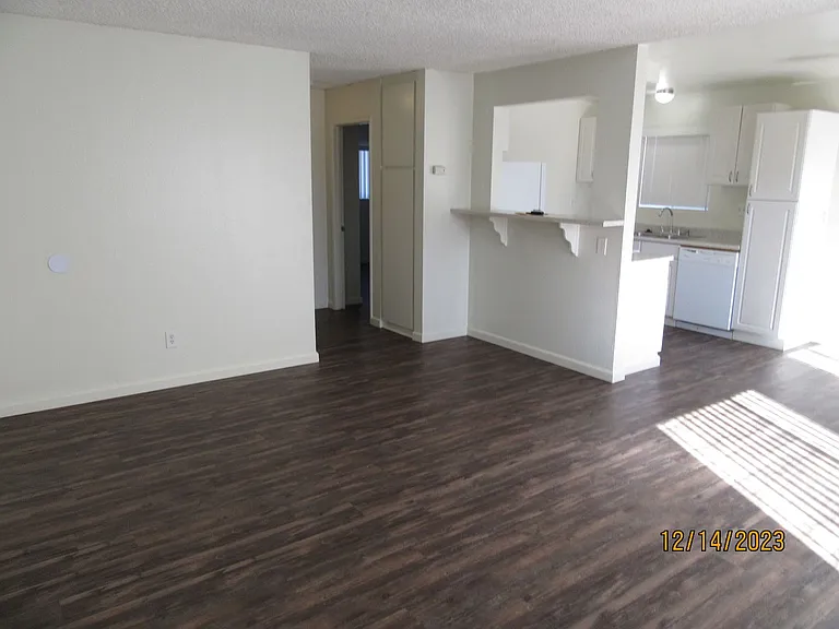 920 E Mission Ave #960 — Photo 9