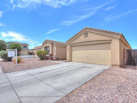3rd image of 1286 W Falls Canyon Dr