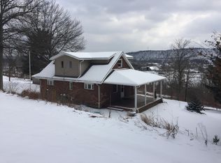 316 Division Ln, Beaver, PA 15009