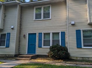 6869 Enfield Rd, Gloucester, VA 23061