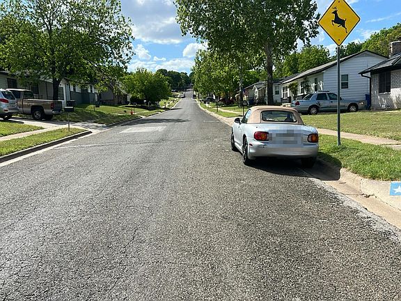 4th image of 2105 Terrace Dr