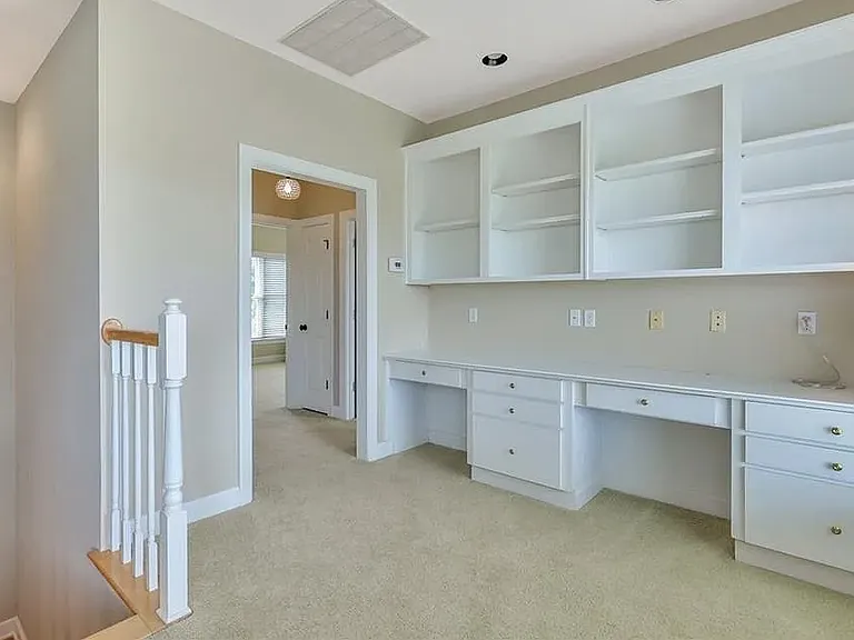 5021 Riverside Dr — Photo 20