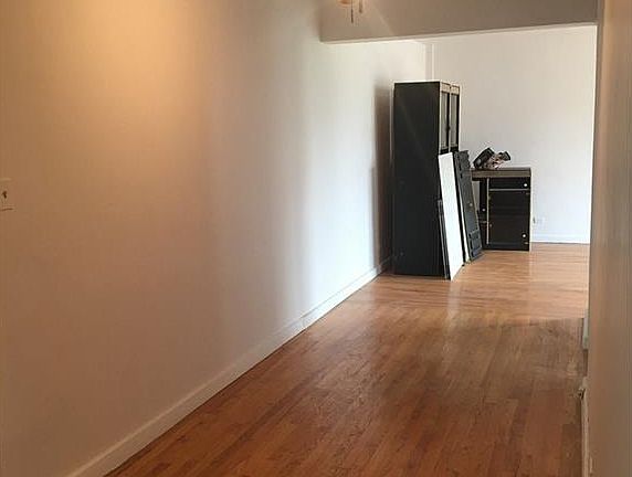 4th image of 3210 Arlington Ave APT 5G