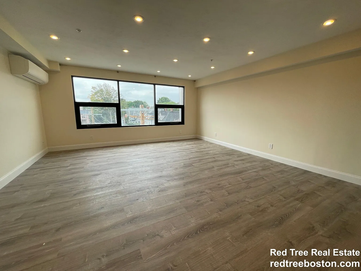 Studio, 505 sqft, $2,900 — Photo 3