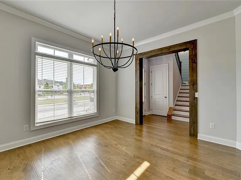 4536 Molder Dr — Photo 11