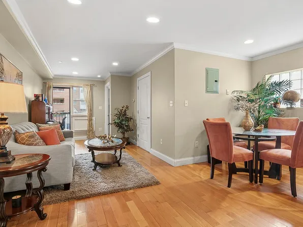 83-71 116th St #4D, Richmond Hill, NY 11418