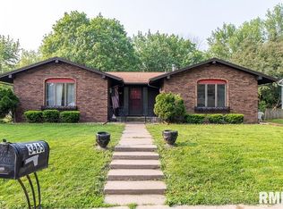 3465 Pleasant Dr, Bettendorf, IA