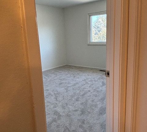 4th image of 1300 E Huffaker Ln