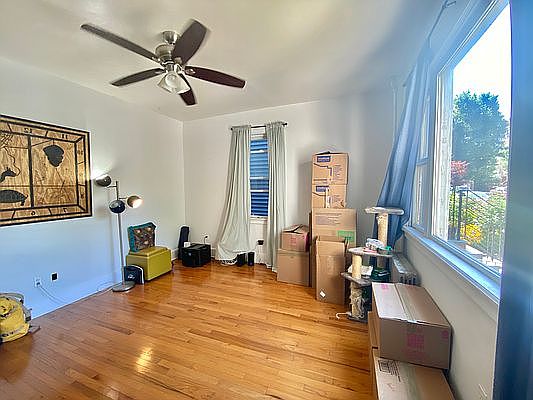 4th image of 269 18th St #1