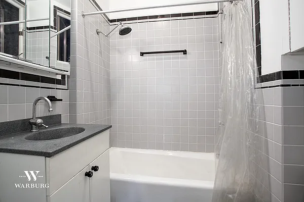 Rented by Warburg | media 5