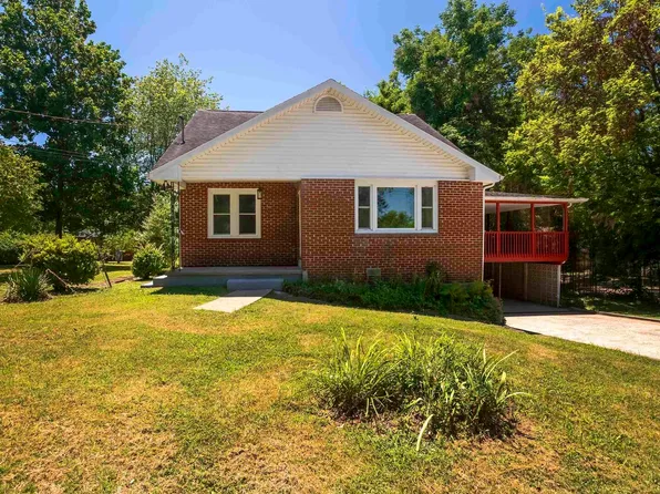 1005 W Walnut St, Carbondale, IL 62901
