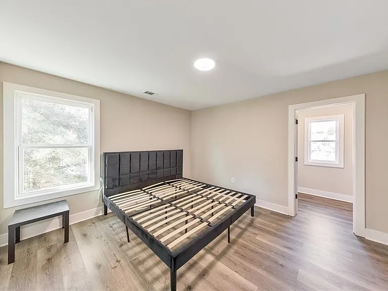 336 Nobleman Way — Photo 4
