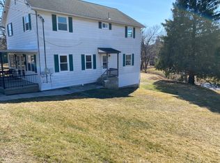 301 & 303 Spring St #303, Lewistown, PA 17044