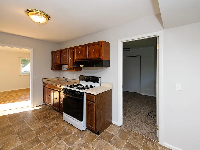 2656 Royal Glen Dr — Photo 17