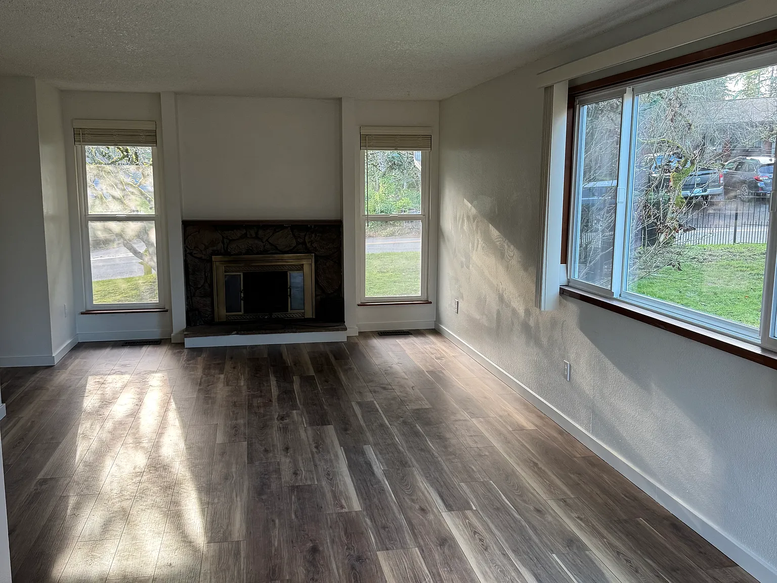 4 bed, 1600 sqft, $3,250 — Photo 3