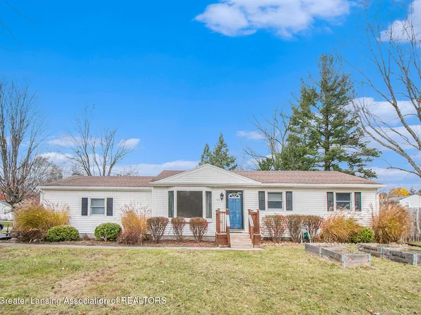 520 Donson Dr, Lansing, MI 48911