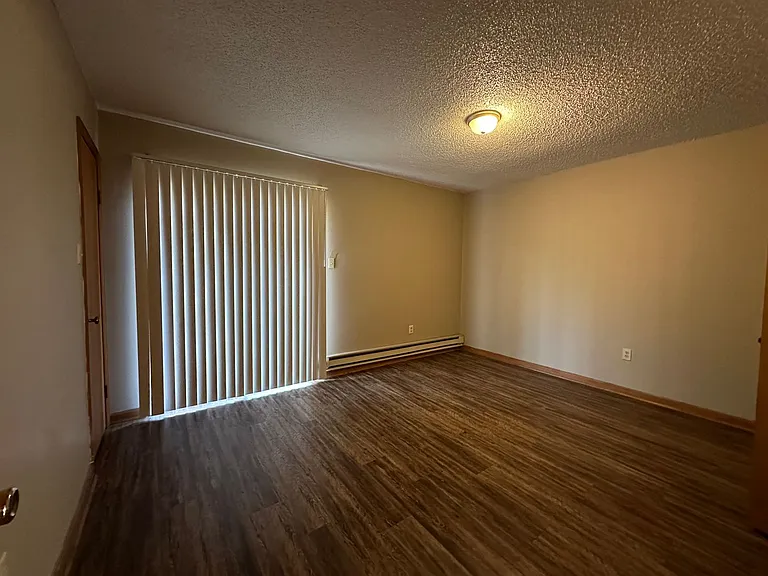 300 Market St — Photo 14