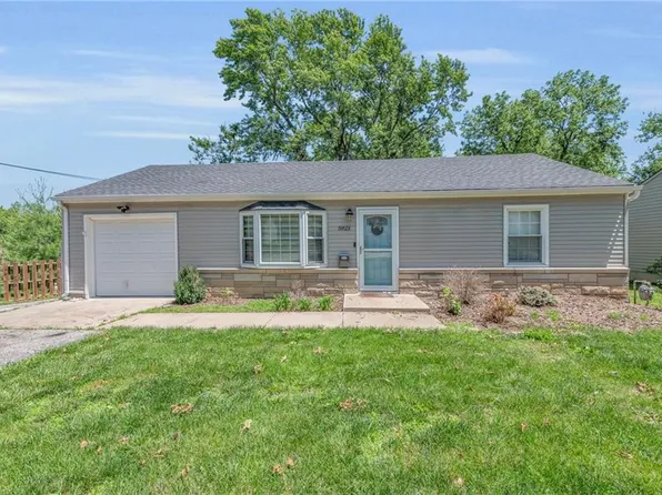 5923 Long Ave, Shawnee, KS 66216