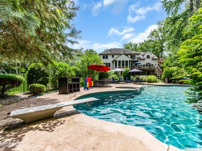 2 Shady Oak Court, Millstone Township, NJ, 08535