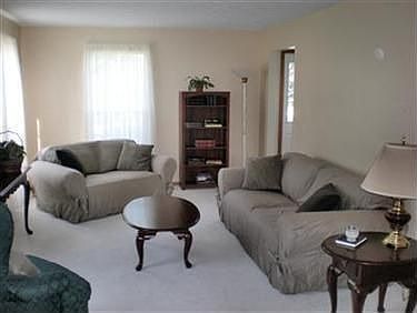 4th image of 1354 Gill Ct