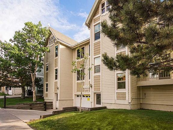 2nd image of 1035 Park Ave #4-D