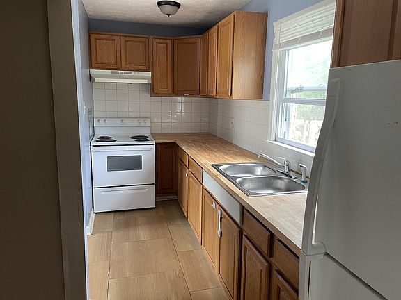 2nd image of 253 Osage Ct #1