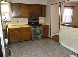 (Undisclosed Address), East Meadow, NY 11554