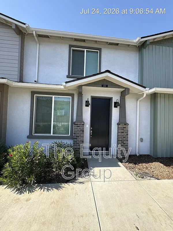 2 bed, 2.5 bath, $1,850 — Photo 2