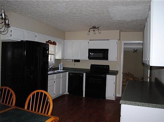4th image of 124 Hillwood Dr