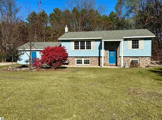 8398 W Whispering Pines Cir, Lake city, MI 49651