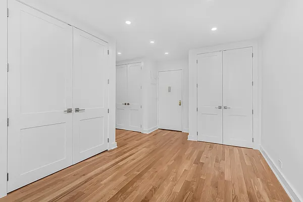 Sold by Re/Max In The City | media 5